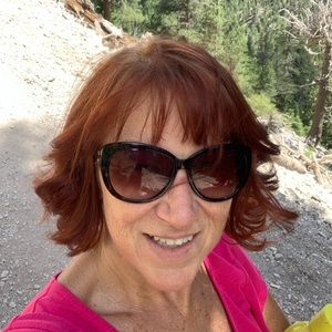 Meet your Posher, Polly